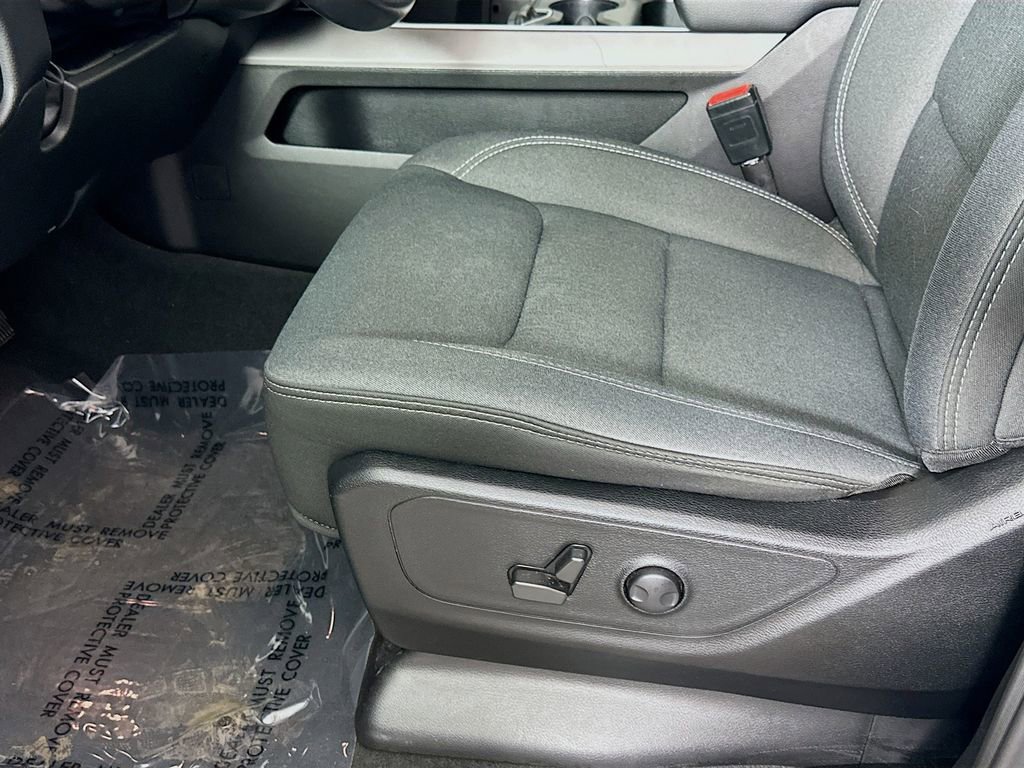 Used 2022 RAM 1500 Big Horn AWD/4WD image 24
