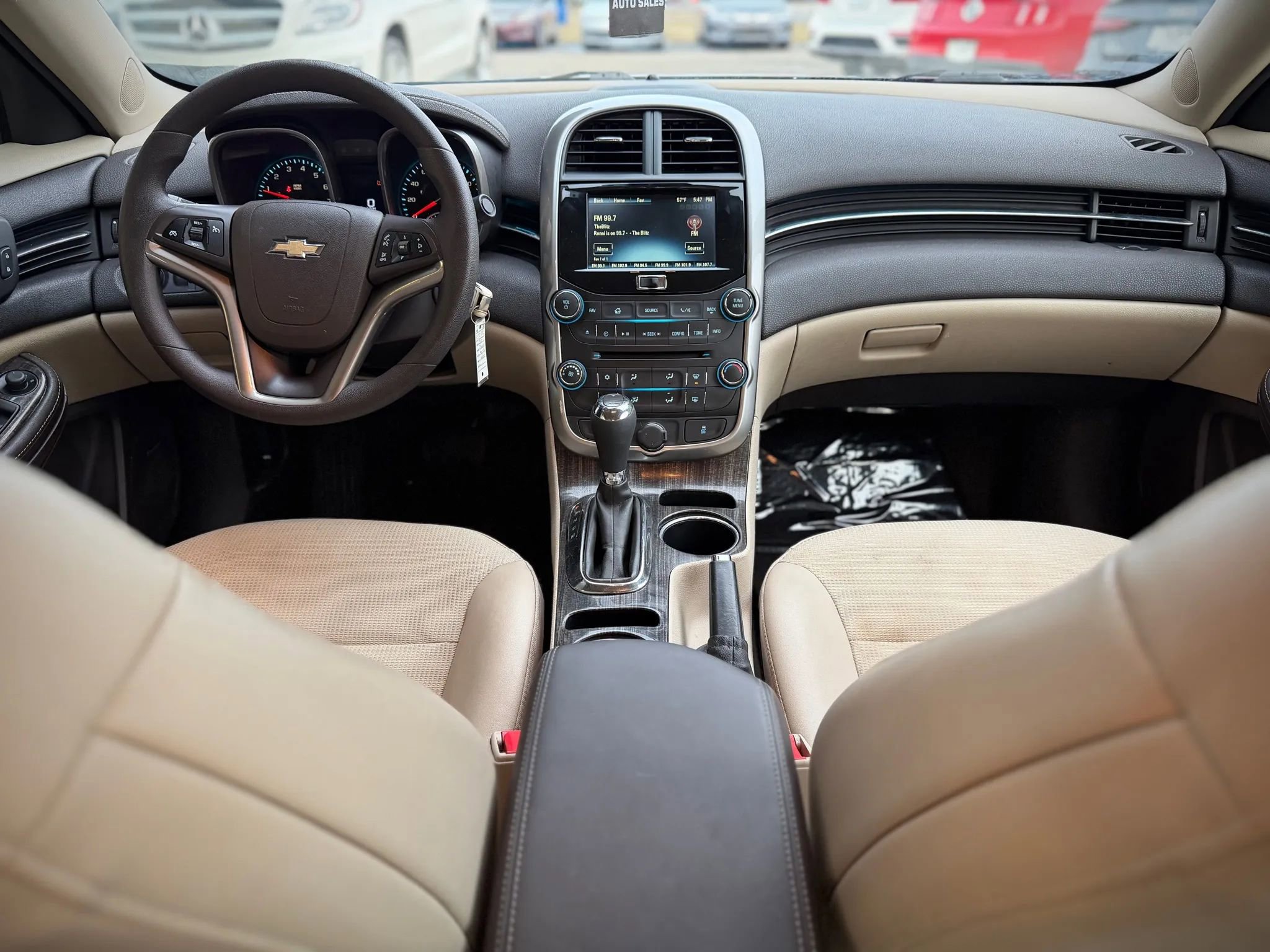 Used 2015 Chevrolet Malibu LT w/ Power Convenience Package image 5