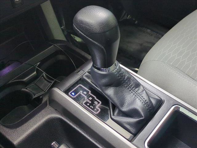 Used 2016 Toyota Tacoma SR5 w/ Towing Package RWD image 12