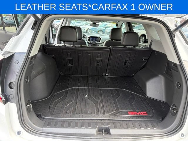 Used 2023 GMC Terrain SLT w/ Tech Package FWD image 21