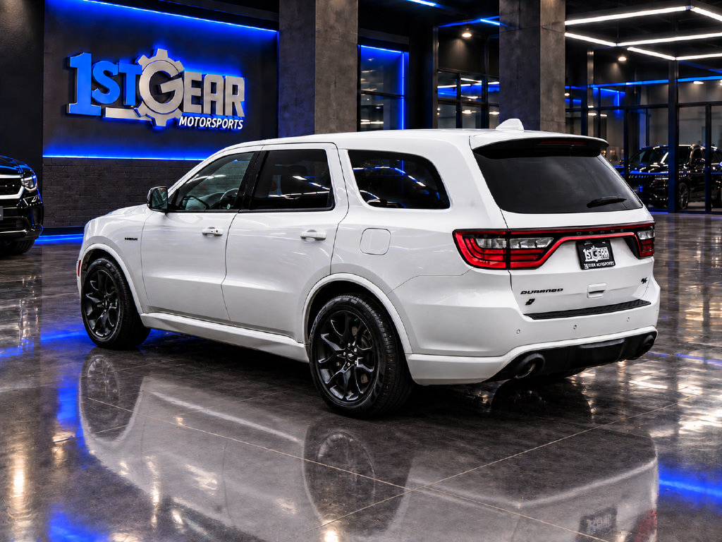 Used 2022 Dodge Durango R/T w/ Tow 'N Go Group AWD/4WD image 8