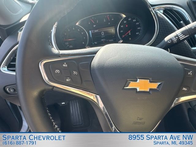 Used 2017 Chevrolet Malibu LT FWD image 16