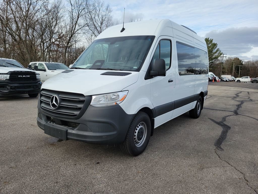 Used 2025 Mercedes-Benz Sprinter 2500 image 2
