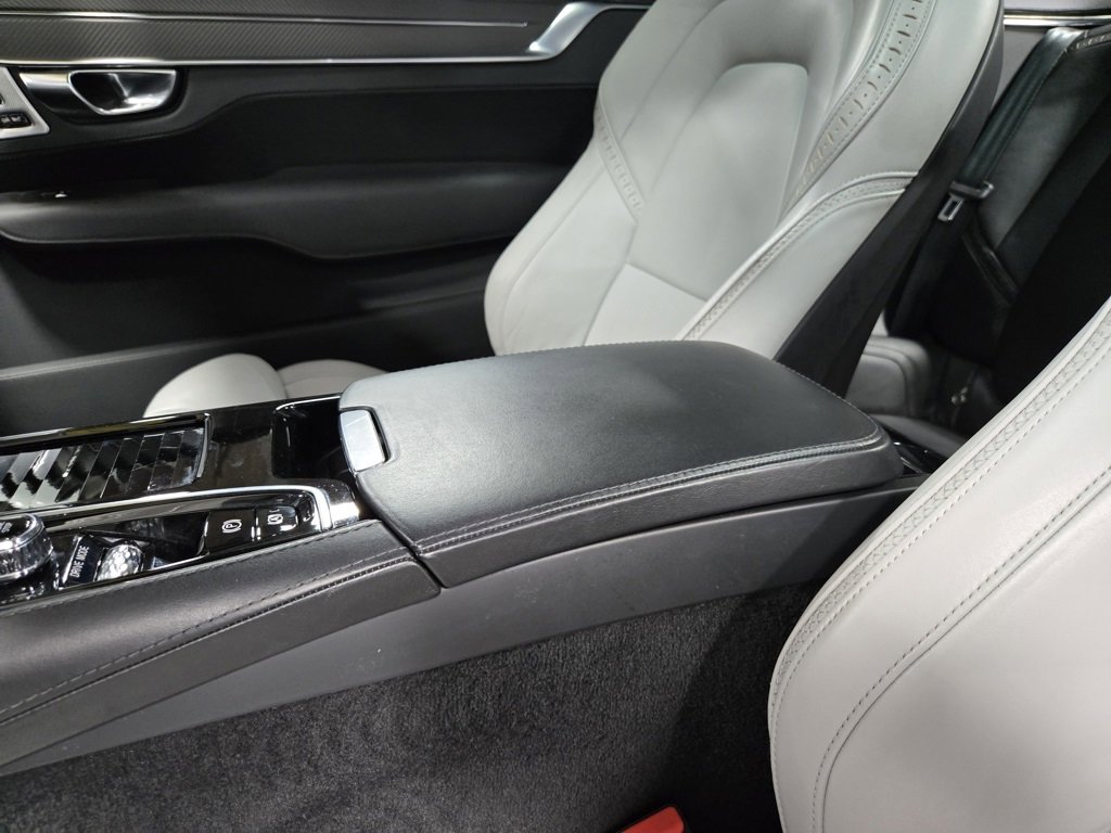 Used 2021 Polestar Polestar 1 Base image 31