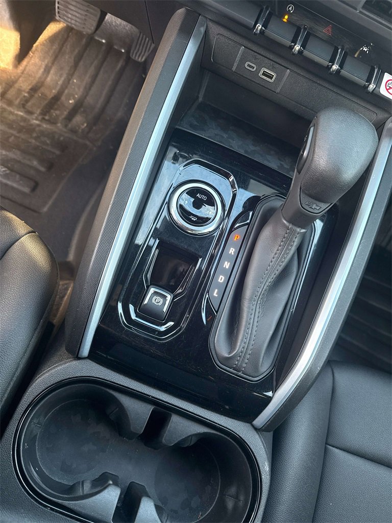 Used 2023 Chevrolet Colorado W/T image 23