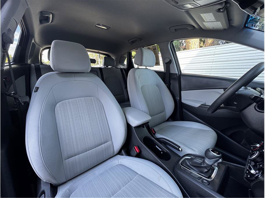 Used 2023 Hyundai Kona SEL w/ Cargo Package AWD/4WD image 4