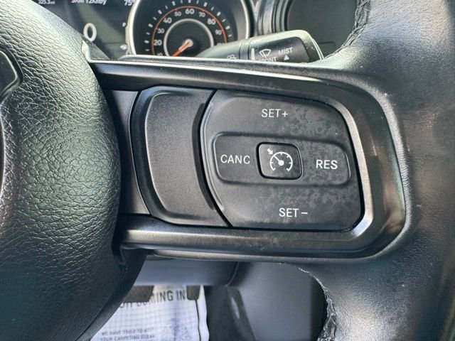 Used 2022 Jeep Gladiator Sport image 15