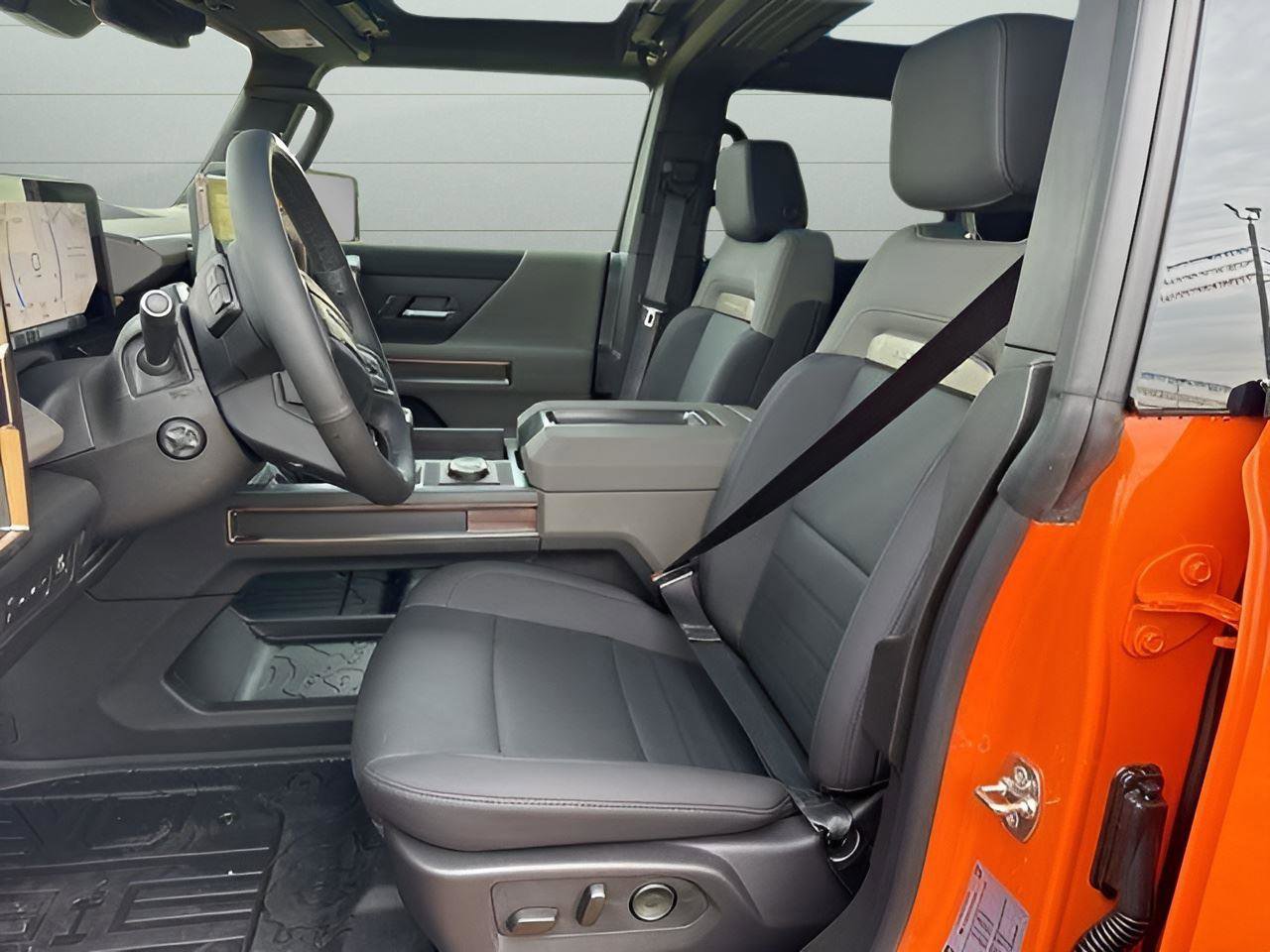 New 2024 GMC Hummer EV 3X w/ LPO, Illumination Package image 10