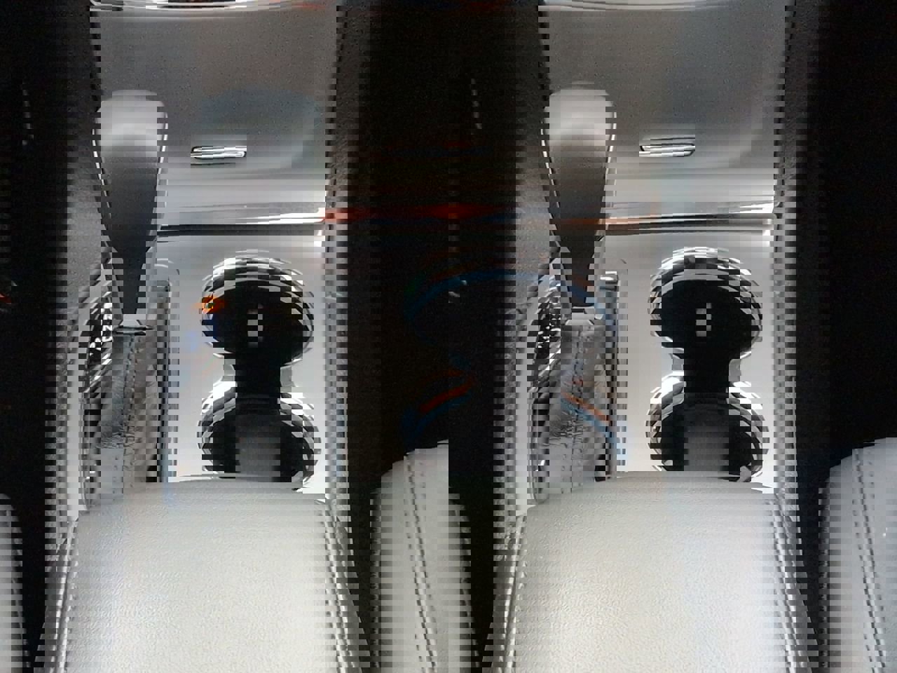 Certified 2022 Jeep Grand Cherokee Limited w/ Trailer Tow Group IV image 18