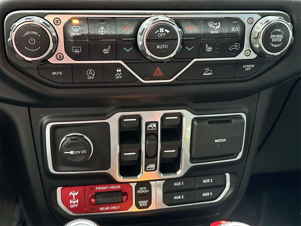 Used 2023 Jeep Wrangler Unlimited Rubicon w/ Cold Weather Group image 28