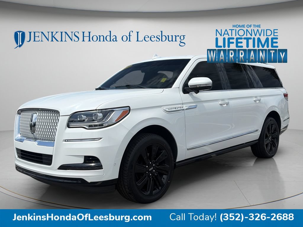 Used 2023 Lincoln Navigator L Reserve AWD/4WD image 7