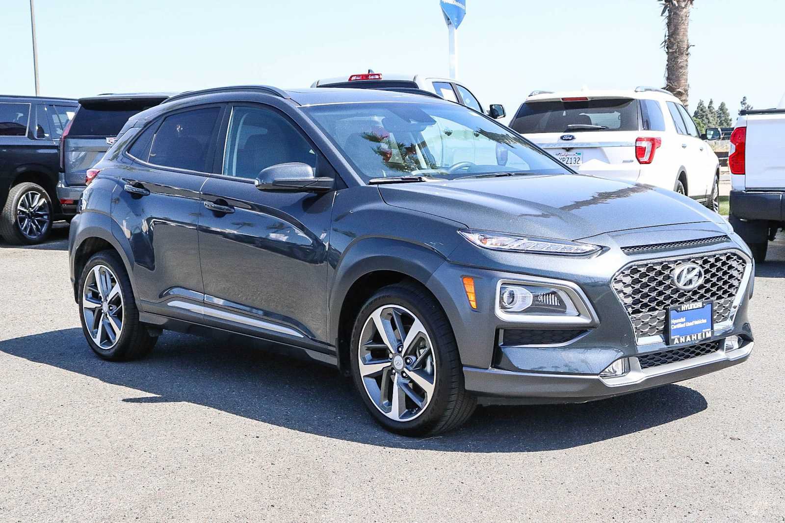 Used 2021 Hyundai Kona Limited w/ Cargo Package AWD/4WD image 3