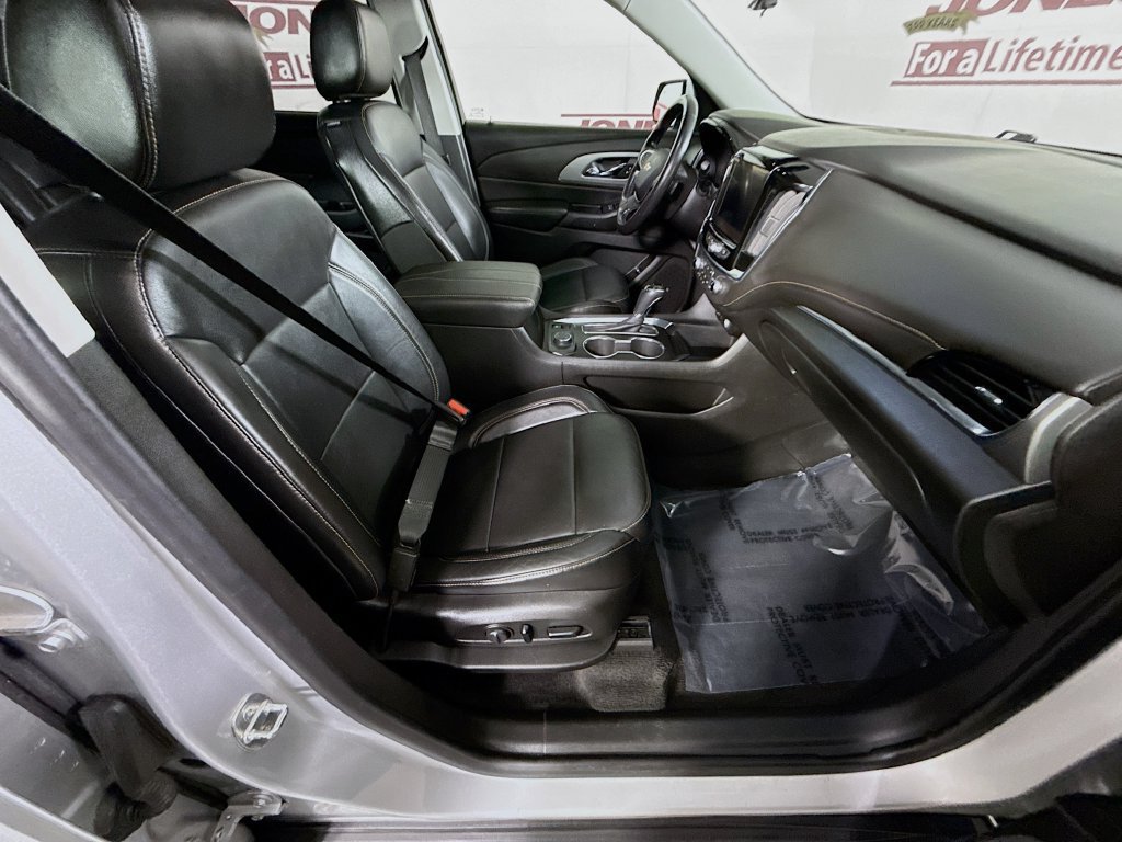 Used 2019 Chevrolet Traverse RS w/ LPO, Floor Liner Package AWD/4WD image 34