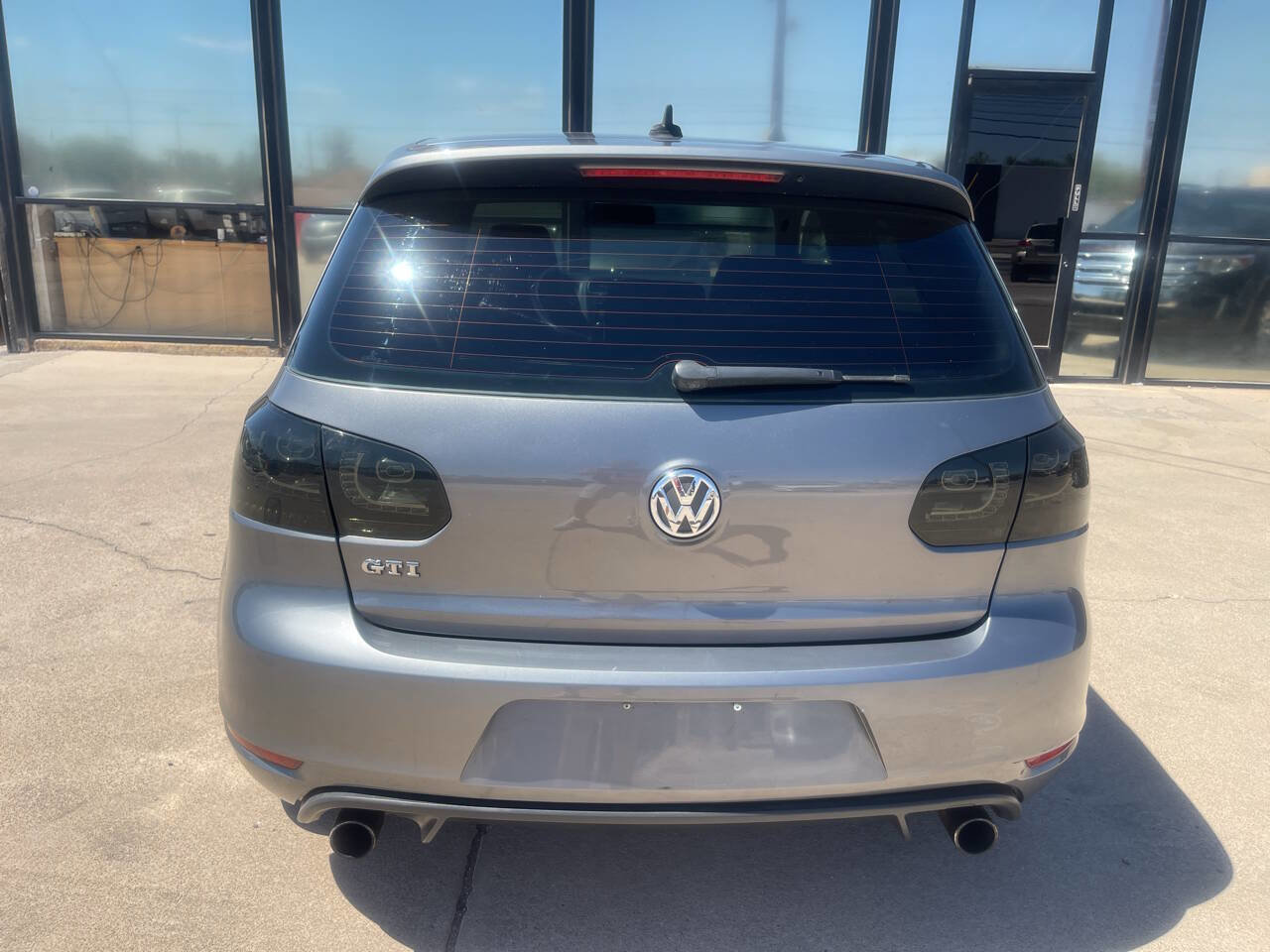 Used 2011 Volkswagen Golf 2-Door image 7
