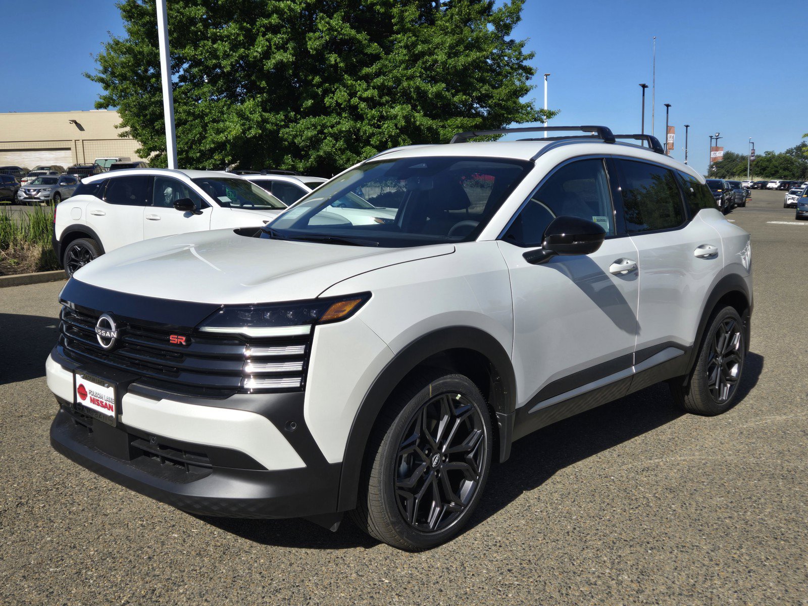 New 2026 Nissan Kicks SR AWD/4WD image 8