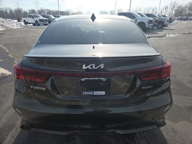 Used 2023 Kia Forte GT-Line w/ GT-Line Premium Package image 9