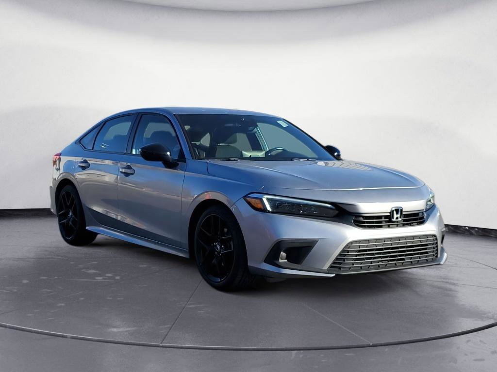 Used 2022 Honda Civic Sport image 2