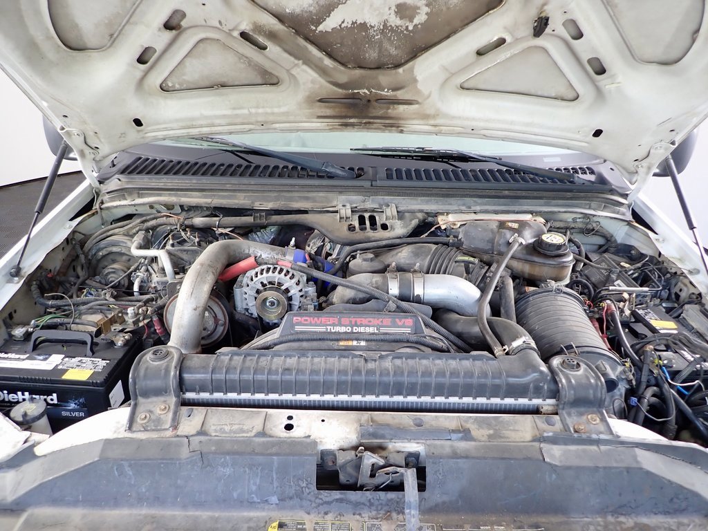 Used 2007 Ford F550 2WD Regular Cab Super Duty image 3