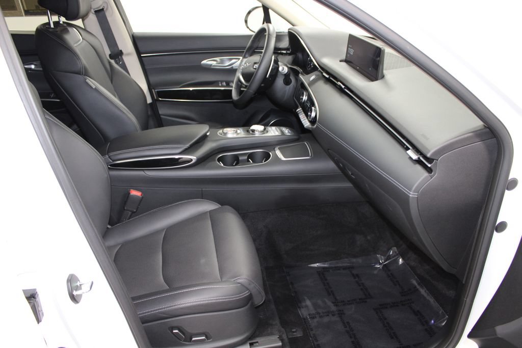 Used 2025 Genesis GV70 2.5T AWD/4WD image 26