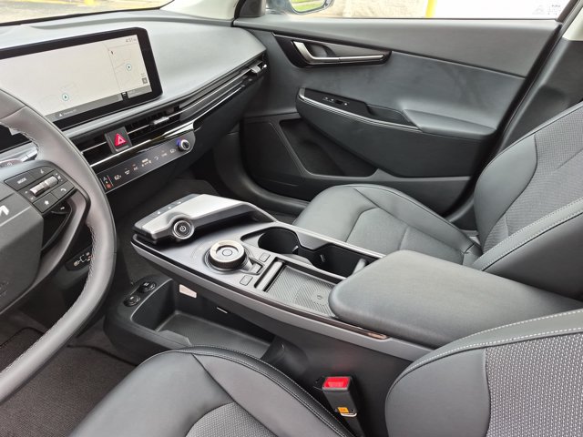 New 2025 Kia EV6 Light w/ Light LR Technology Package AWD/4WD image 25