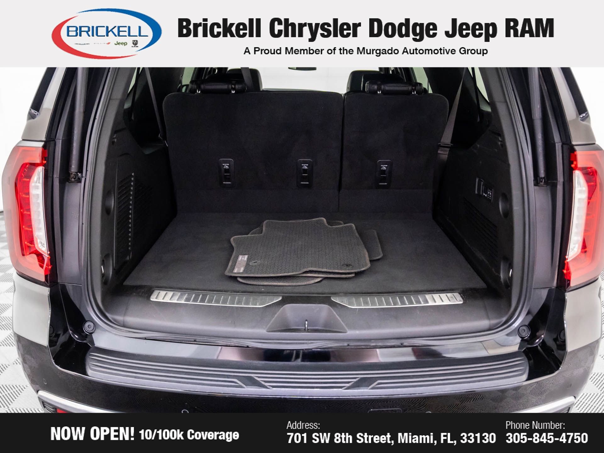 Used 2023 GMC Yukon XL Denali image 32