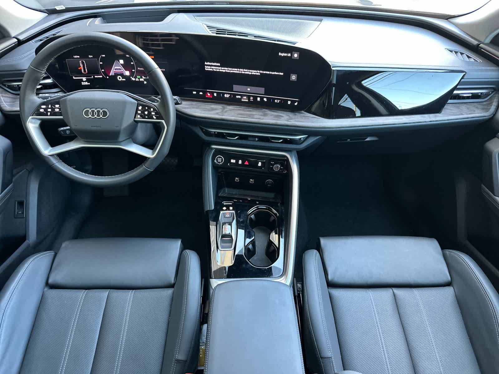 Used 2025 Audi Q5 Premium w/ Premium Plus AWD/4WD image 3