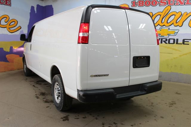 Used 2021 Chevrolet Express 2500 Extended RWD image 5