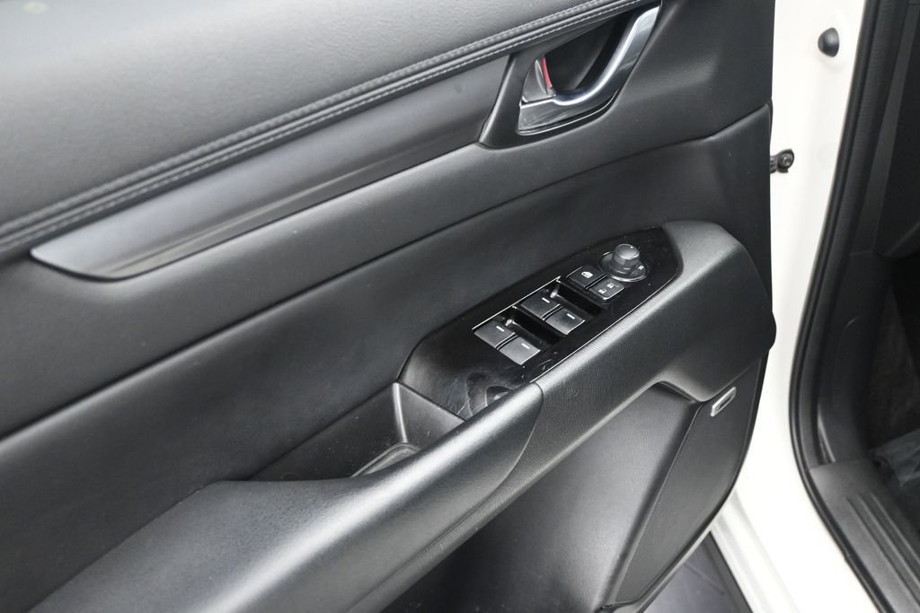 Used 2019 MAZDA CX-5 Touring FWD image 10