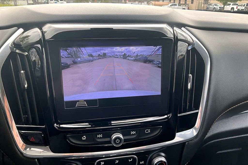 Used 2020 Chevrolet Traverse LT w/ LPO, Blackout Package AWD/4WD image 21