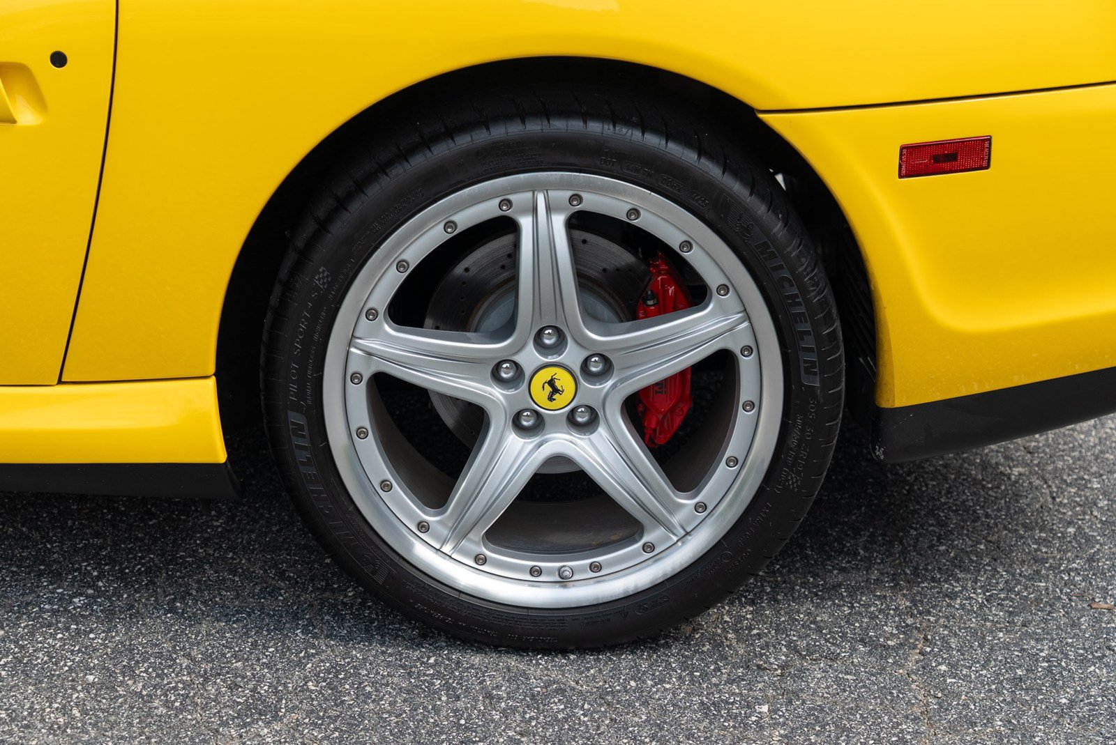 Used 2003 Ferrari 575M Maranello RWD image 10