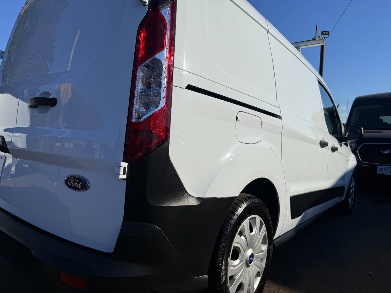 Used 2022 Ford Transit Connect XL FWD image 26