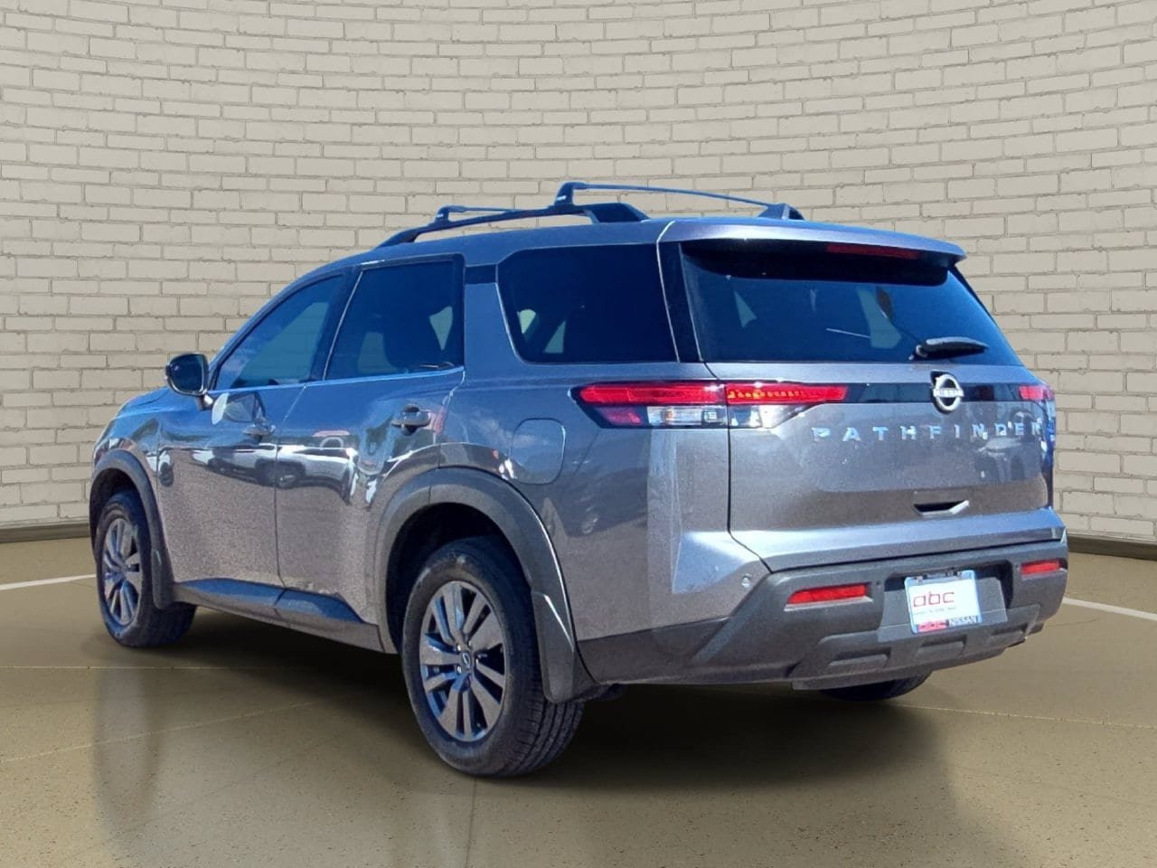 Used 2025 Nissan Pathfinder SV FWD image 7