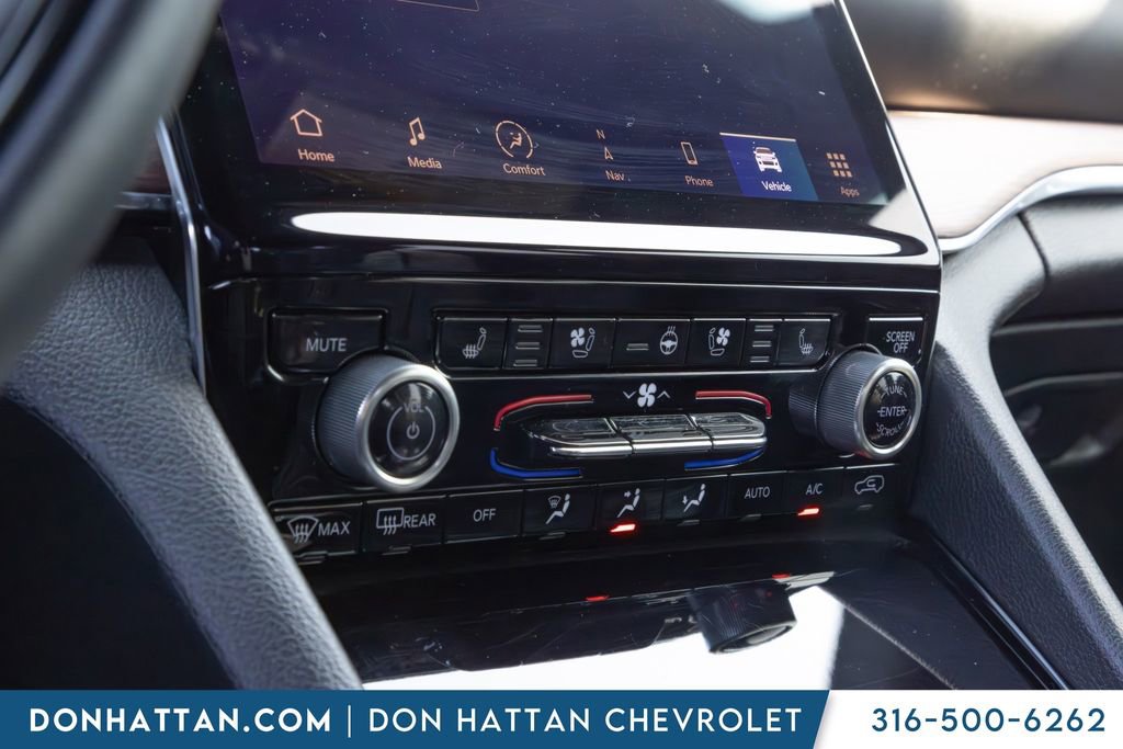 Used 2022 Jeep Grand Cherokee Summit AWD/4WD image 9