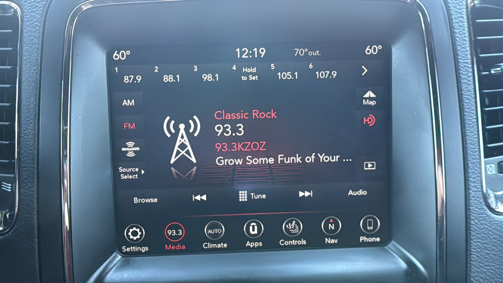 Used 2018 Dodge Durango R/T w/ Technology Group image 33