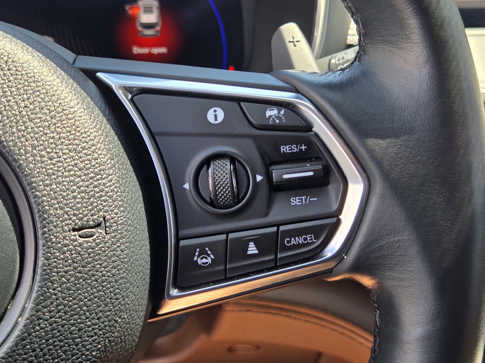 Used 2023 Acura MDX SH-AWD w/ Advance Package image 23