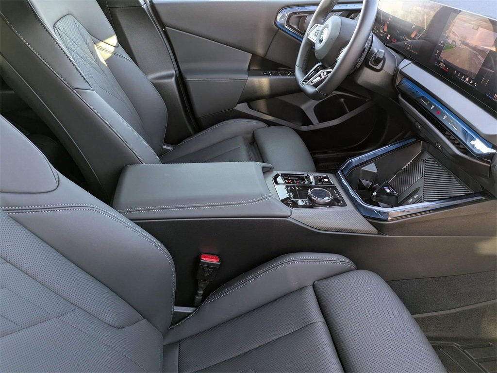 Certified 2025 BMW X3 xDrive30i w/ M Sport Package image 35