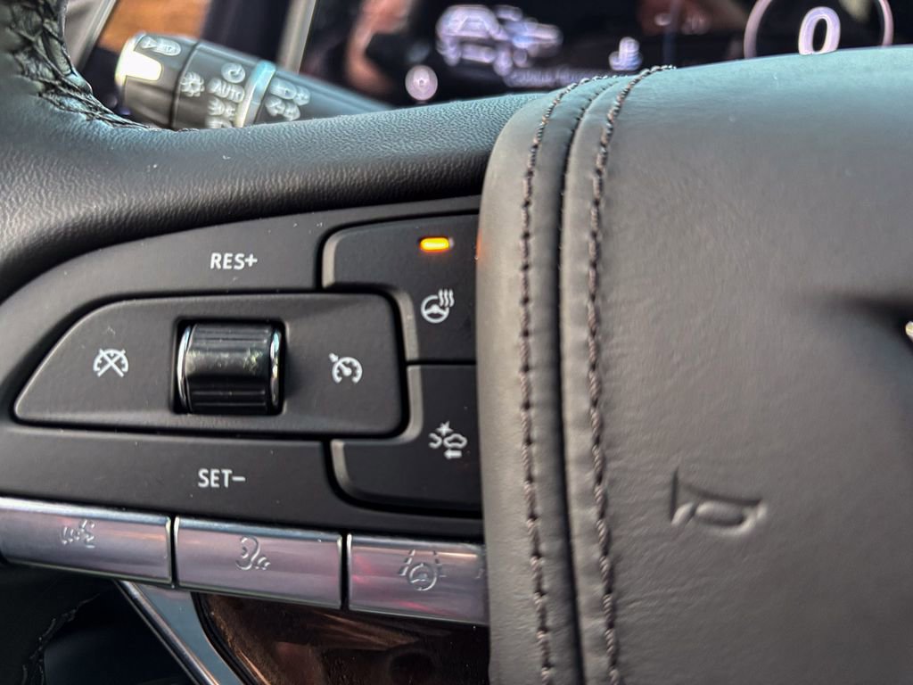 Used 2023 Cadillac Escalade Sport Platinum w/ LPO, ONYX Package image 26