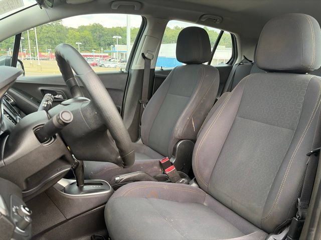 Used 2019 Chevrolet Trax LS FWD image 15