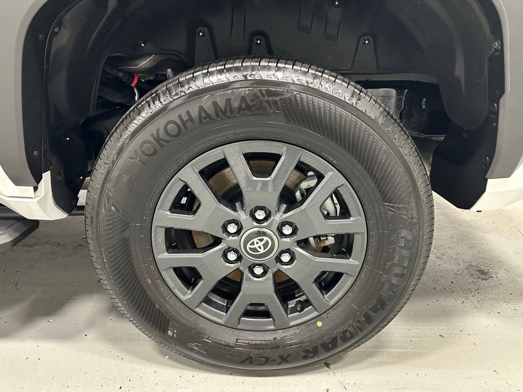 Used 2025 Toyota 4Runner SR5 image 62