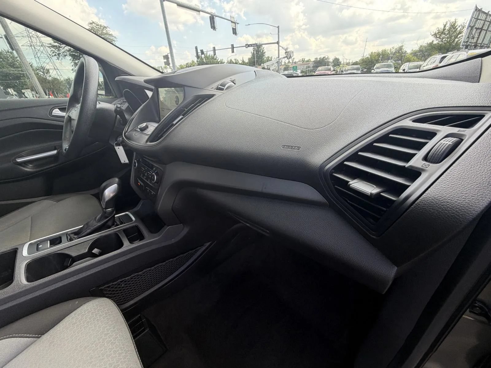 Used 2018 Ford Escape SE w/ SE Sync 3 Package AWD/4WD image 14