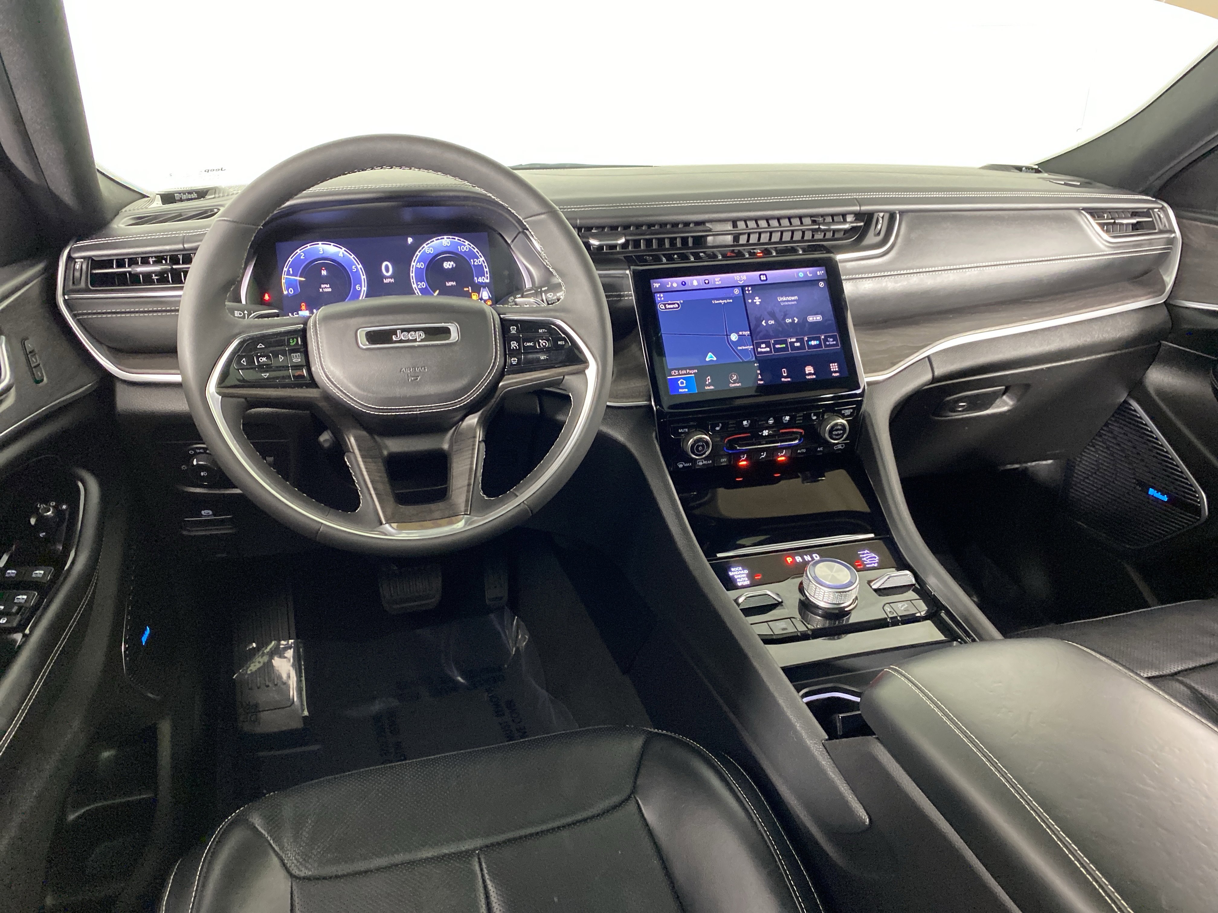 Used 2023 Jeep Grand Cherokee L Overland image 44