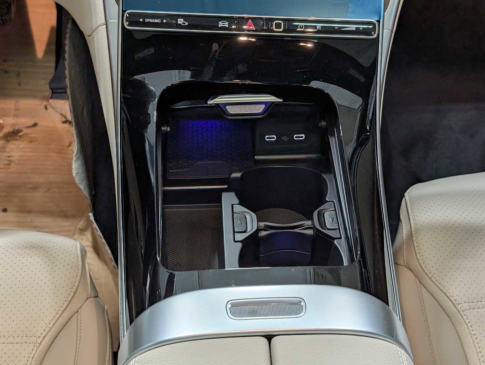 New 2026 Mercedes-Benz C 300 4MATIC Sedan image 18