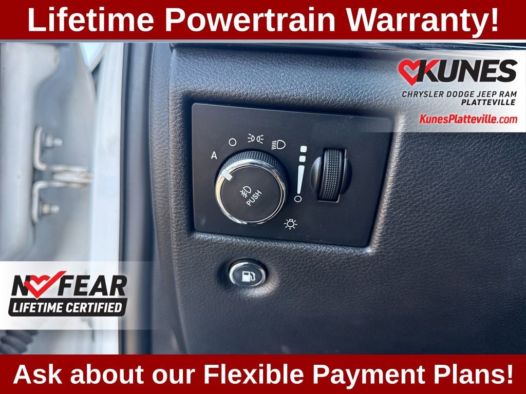 Used 2019 Jeep Grand Cherokee Limited AWD/4WD image 15