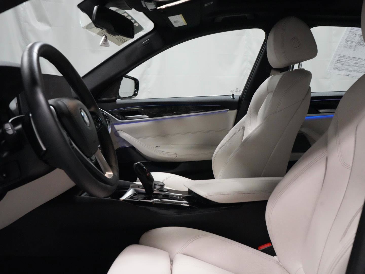 Certified 2023 BMW 540i xDrive w/ Premium Package image 2