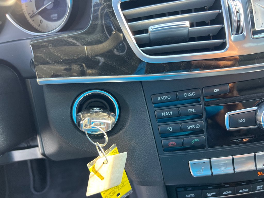 Used 2014 Mercedes-Benz E 350 Sedan image 29