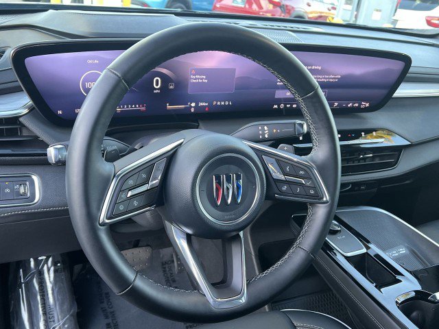Used 2025 Buick Enclave Preferred image 11