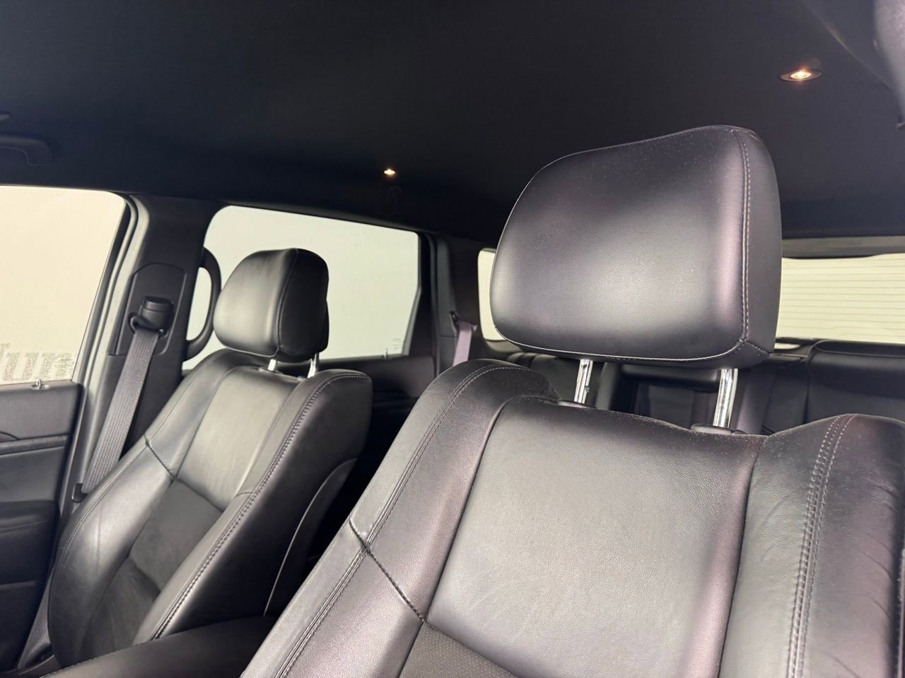 Used 2022 Jeep Grand Cherokee Laredo X image 3