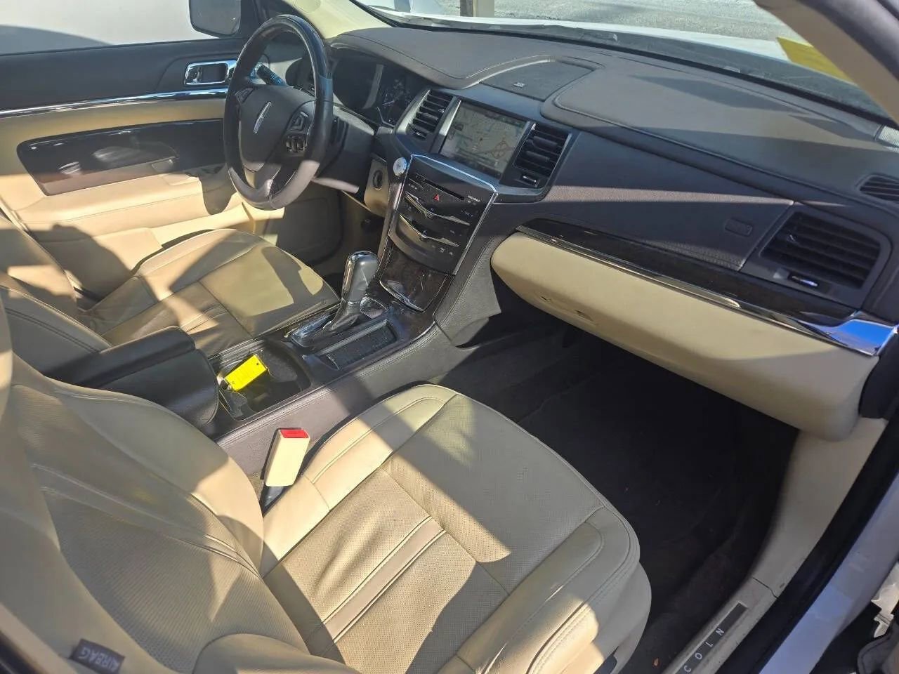 Used 2014 Lincoln MKS AWD w/ Equipment Group 101A image 27