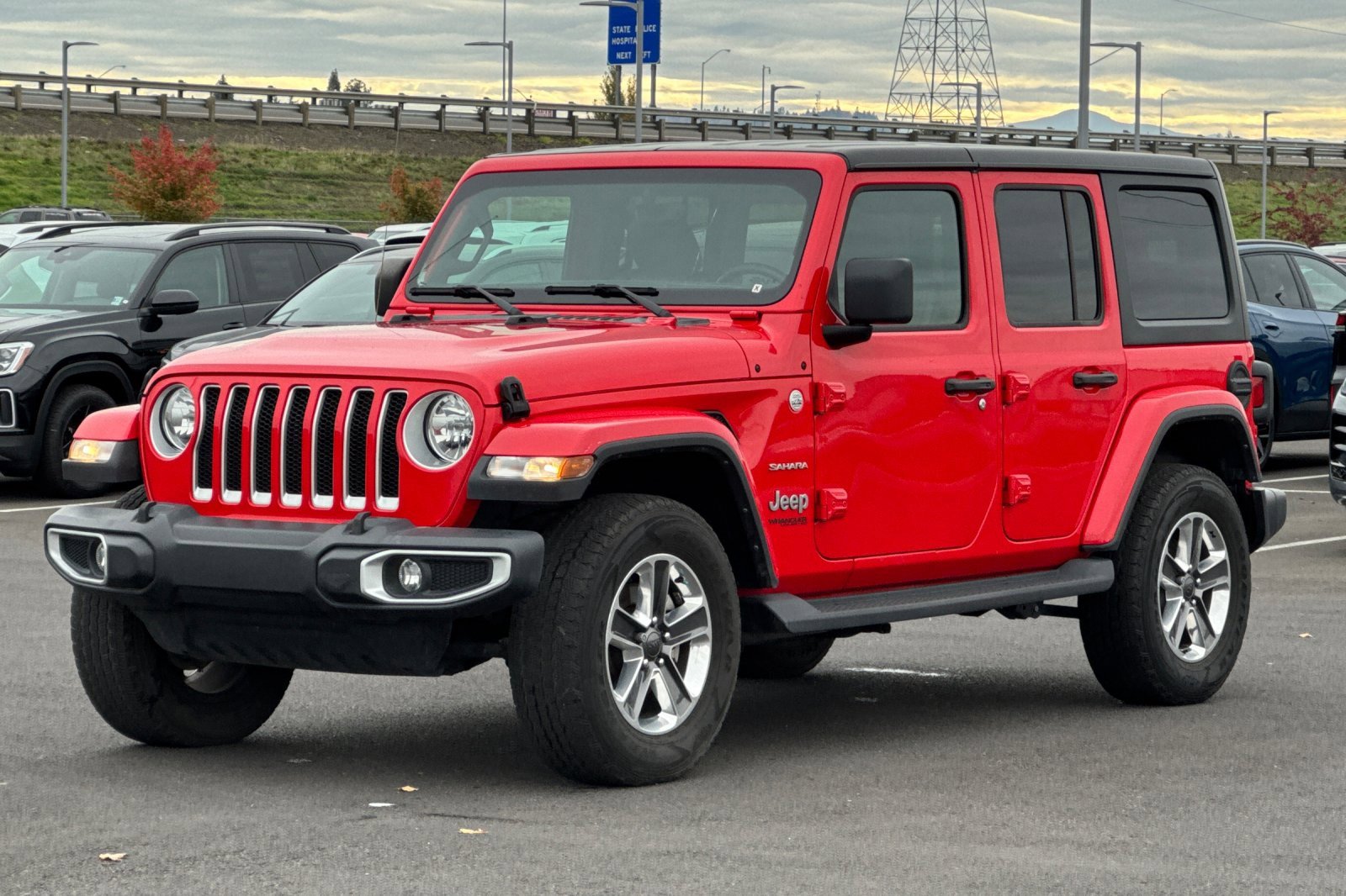Used 2022 Jeep Wrangler Unlimited Sahara image 7