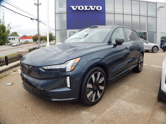 New 2025 Volvo EX90 Ultra w/ Protection Package Premier